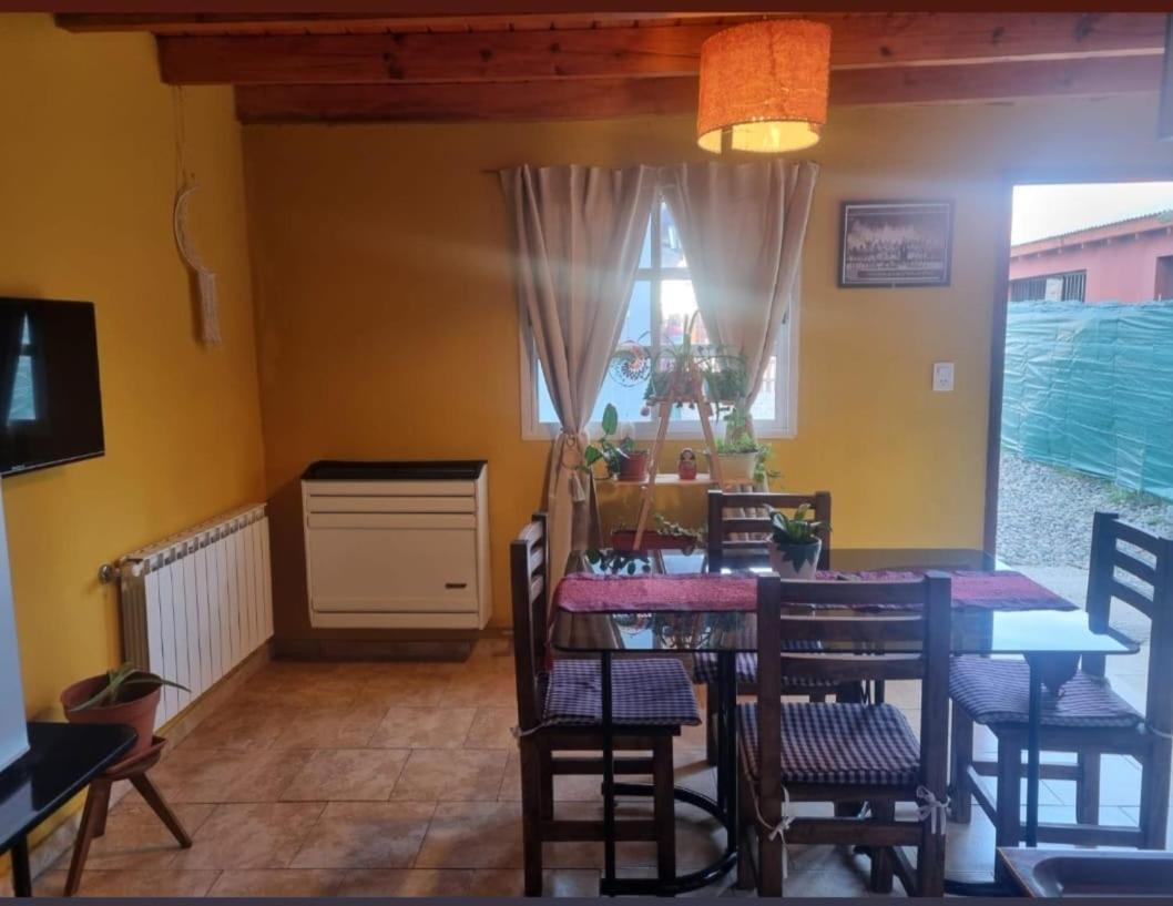 Tem Kotenkesh Depto Andiperlas x 4 pax El Calafate Exterior foto